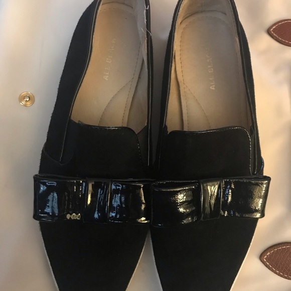 Pointy Toe Suede & Patent Leather Flats. - Picture 5 of 11